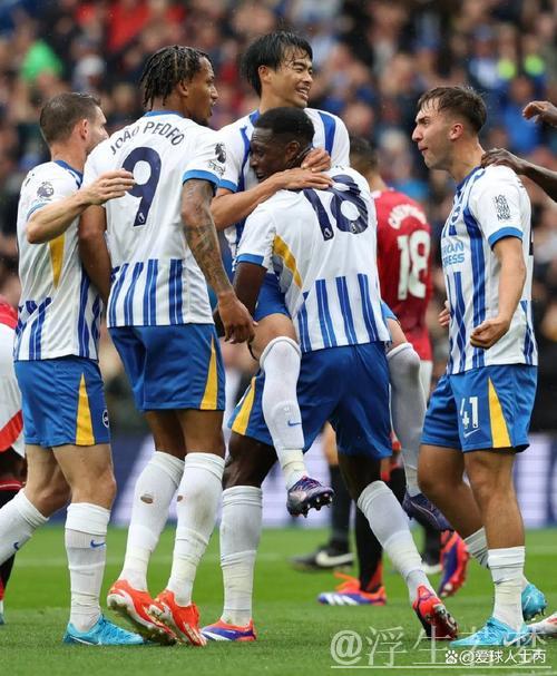 下半场连入三球 曼联客场重现大胜 下半场连入三球 曼联客场重现大胜